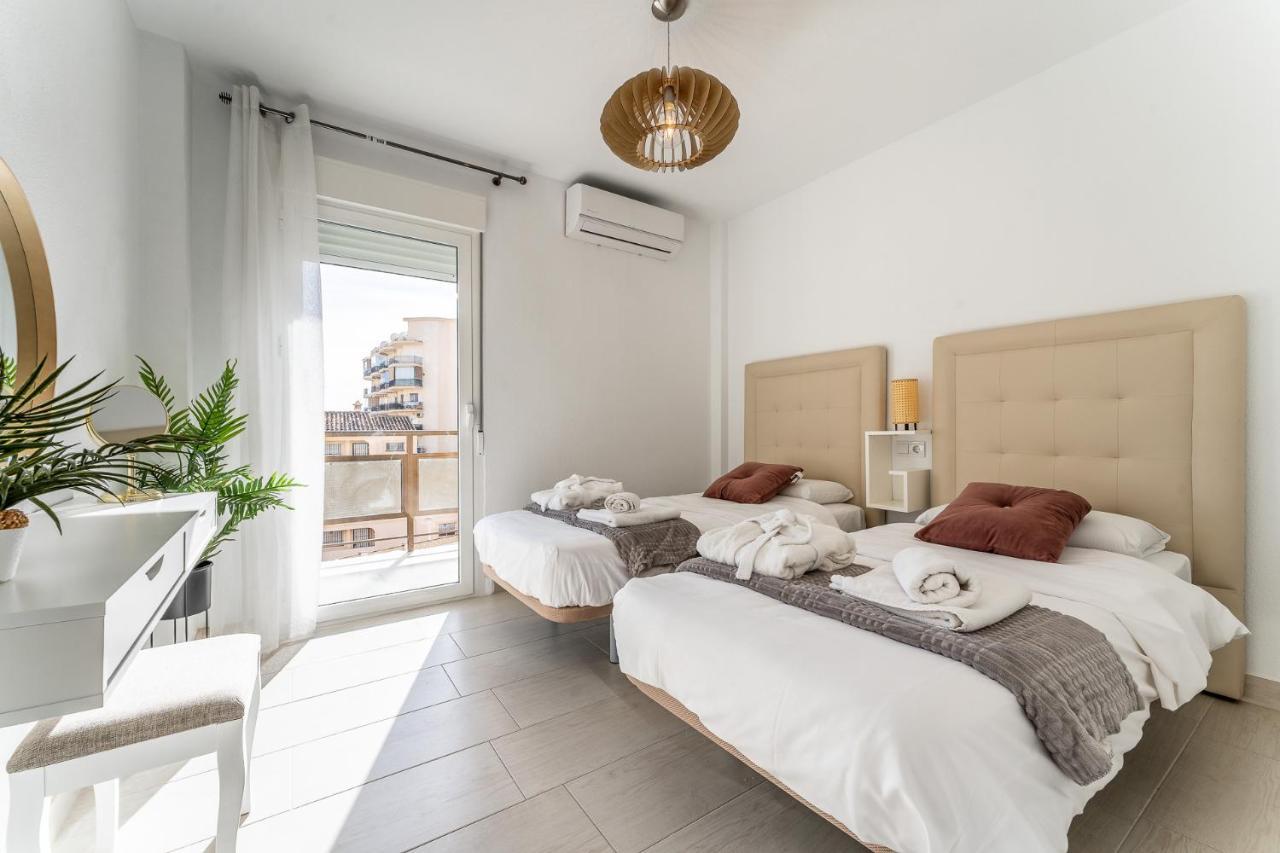 Sea View 2 Bedroom Apartment 2 Min Away From The Beach Torremolinos Eksteriør bilde