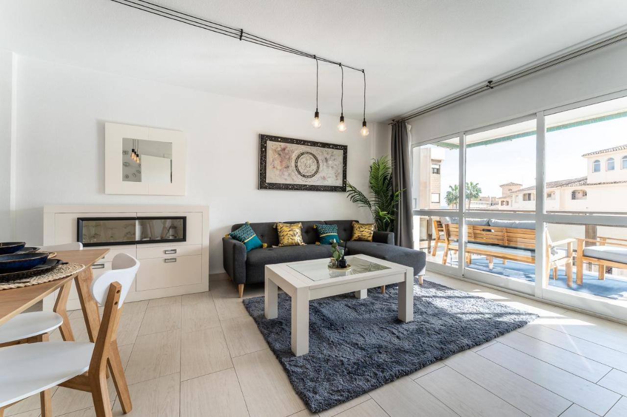 Sea View 2 Bedroom Apartment 2 Min Away From The Beach Torremolinos Eksteriør bilde